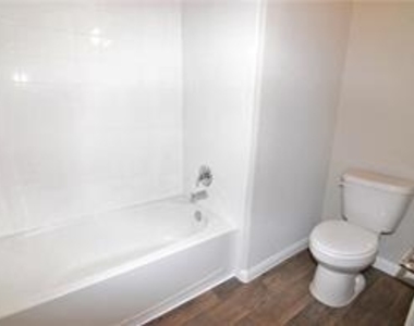 14204 Handel Dr - Photo Thumbnail 22