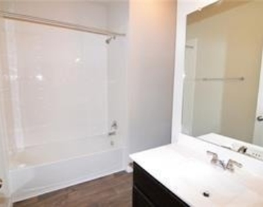 14204 Handel Dr - Photo Thumbnail 21