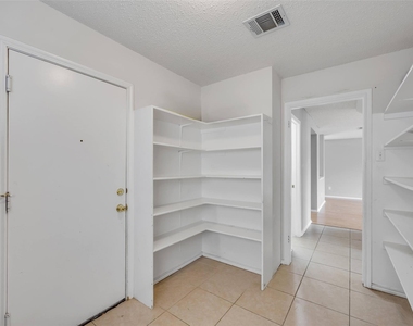 2514 Byfield Dr - Photo Thumbnail 16