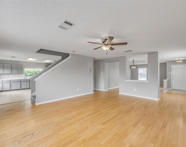 2514 Byfield Dr - Photo Thumbnail 6