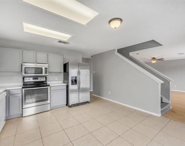 2514 Byfield Dr - Photo Thumbnail 12