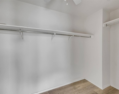 2514 Byfield Dr - Photo Thumbnail 24