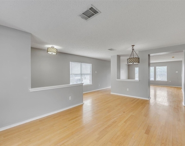 2514 Byfield Dr - Photo Thumbnail 4