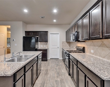 14910 Jolynn St - Photo Thumbnail 2