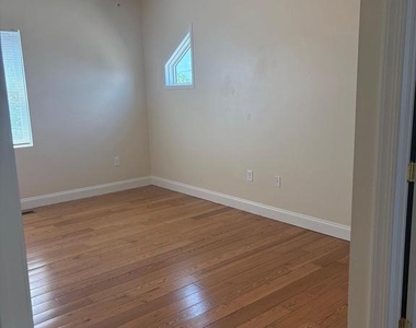 765 Washington Boulevard - Photo Thumbnail 10