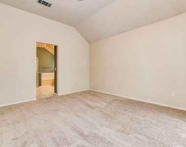 7715 Elkhorn Mountain Trl - Photo Thumbnail 11
