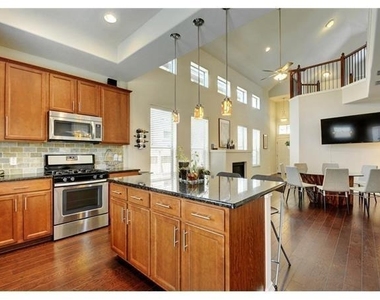 9936 Milla Cir - Photo Thumbnail 8