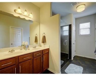 9936 Milla Cir - Photo Thumbnail 16