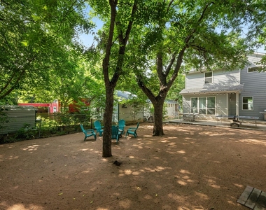 1902 E 8th St - Photo Thumbnail 27