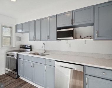 413 Rogers Avenue - Photo Thumbnail 7