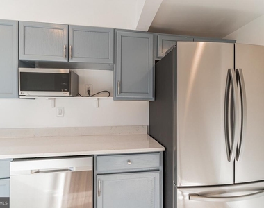 413 Rogers Avenue - Photo Thumbnail 10