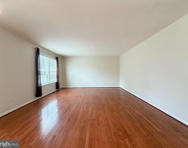10 S Meadow Court - Photo Thumbnail 1