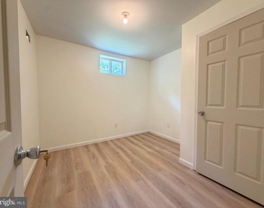 10 S Meadow Court - Photo Thumbnail 26