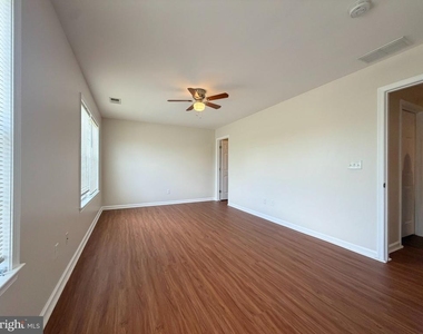 10 S Meadow Court - Photo Thumbnail 20