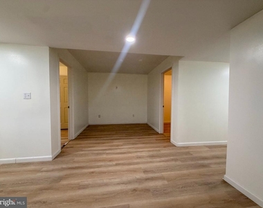 10 S Meadow Court - Photo Thumbnail 24