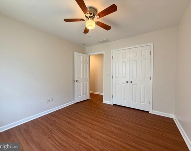 10 S Meadow Court - Photo Thumbnail 15