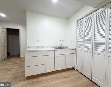 10 S Meadow Court - Photo Thumbnail 28