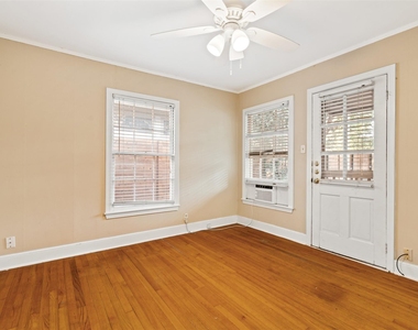 1911 W 38th Street - Photo Thumbnail 16