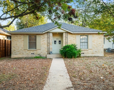 1911 W 38th Street - Photo Thumbnail 2
