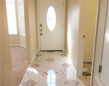 4723 Castleman Dr - Photo Thumbnail 1