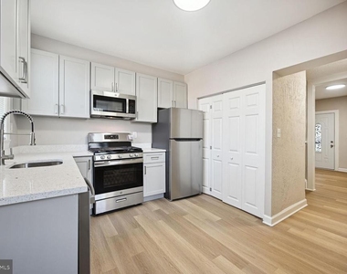 1640 L Street Ne - Photo Thumbnail 3