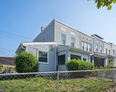 1640 L Street Ne - Photo Thumbnail 1