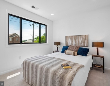 3108 Adams Street Ne - Photo Thumbnail 10