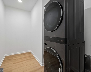 3108 Adams Street Ne - Photo Thumbnail 17