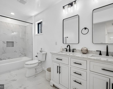 3108 Adams Street Ne - Photo Thumbnail 9