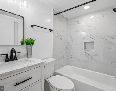 3108 Adams Street Ne - Photo Thumbnail 19