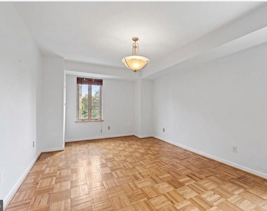 4301 Massachusetts Avenue Nw - Photo Thumbnail 11