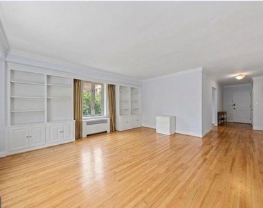 4301 Massachusetts Avenue Nw - Photo Thumbnail 6