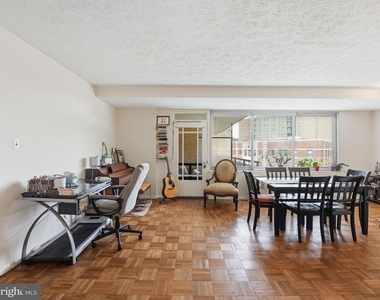 4740 Connecticut Avenue Nw - Photo Thumbnail 3