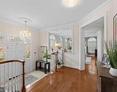 5120 Warren Place Nw - Photo Thumbnail 2