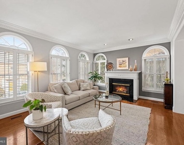 5120 Warren Place Nw - Photo Thumbnail 3