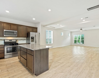 5813 Charles Merle Dr - Photo Thumbnail 18