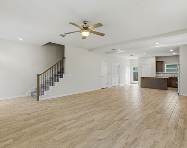 5813 Charles Merle Dr - Photo Thumbnail 1