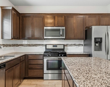 5813 Charles Merle Dr - Photo Thumbnail 2