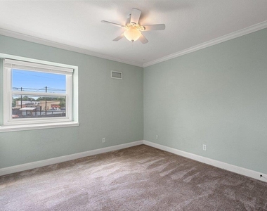 2500 Steck Ave - Photo Thumbnail 19