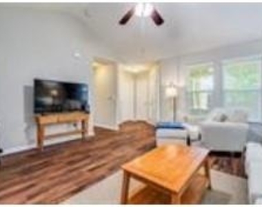 18416 Friendship Hill Dr - Photo Thumbnail 5