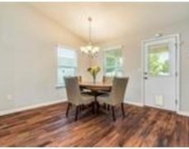 18416 Friendship Hill Dr - Photo Thumbnail 2
