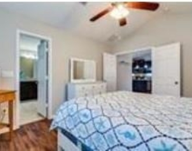 18416 Friendship Hill Dr - Photo Thumbnail 7