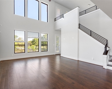 16100 Sydney Carol Ln - Photo Thumbnail 9