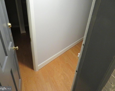 3925 Davis Place Nw - Photo Thumbnail 4