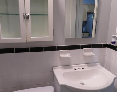 3925 Davis Place Nw - Photo Thumbnail 19
