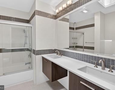 5338 41st Street Nw - Photo Thumbnail 9
