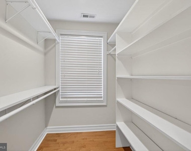 5338 41st Street Nw - Photo Thumbnail 10