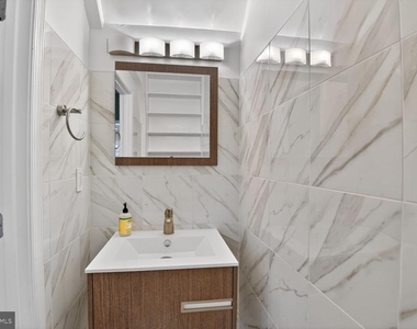 5338 41st Street Nw - Photo Thumbnail 7
