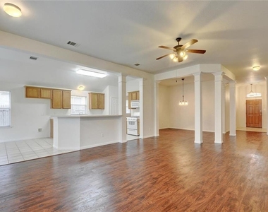 2624 Century Park Blvd - Photo Thumbnail 5
