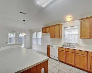 2624 Century Park Blvd - Photo Thumbnail 13